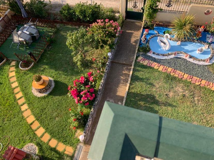 Dora'S Garden Villa アレクサンドルポリス エクステリア 写真